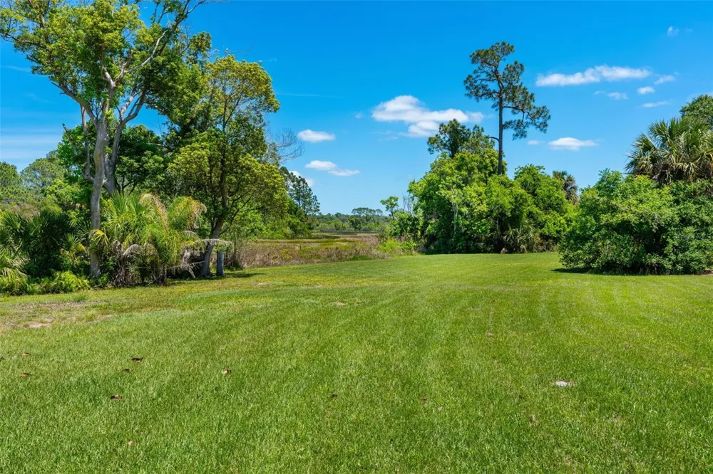 650 OLD MIMS ROAD Geneva, FL 32732