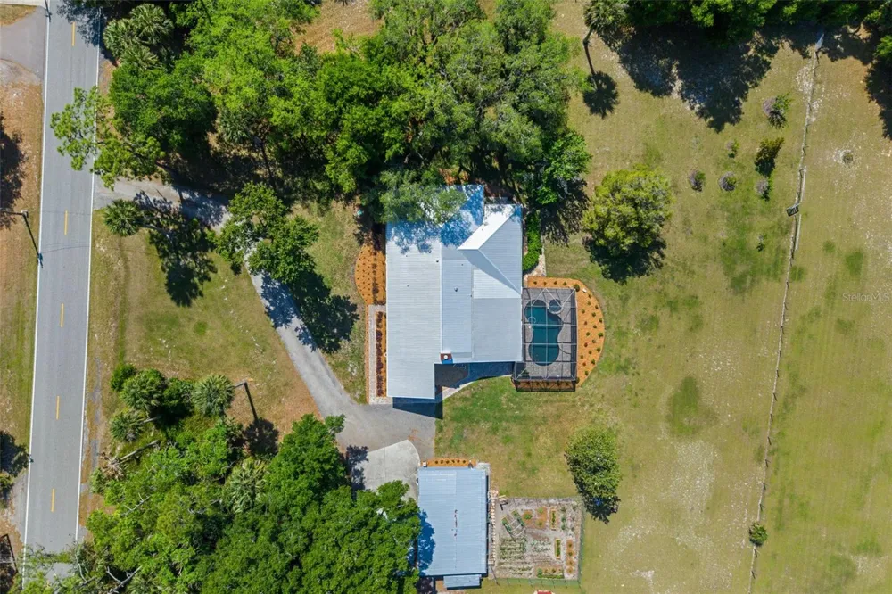 650 OLD MIMS ROAD Geneva, FL 32732