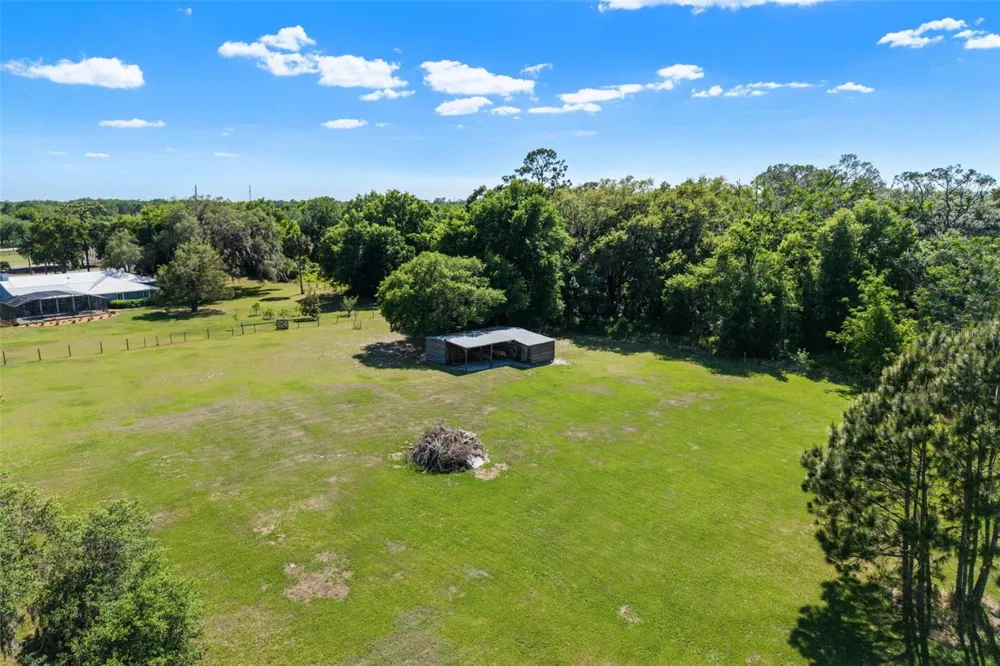 650 OLD MIMS ROAD Geneva, FL 32732
