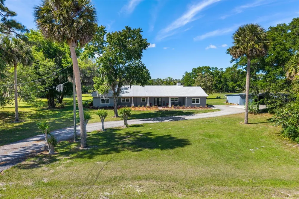 650 OLD MIMS ROAD Geneva, FL 32732