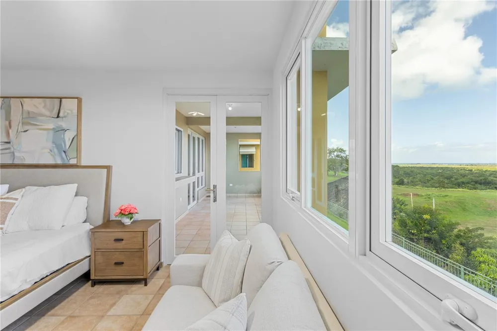 10 I #202 Rio Grande, PR 00745