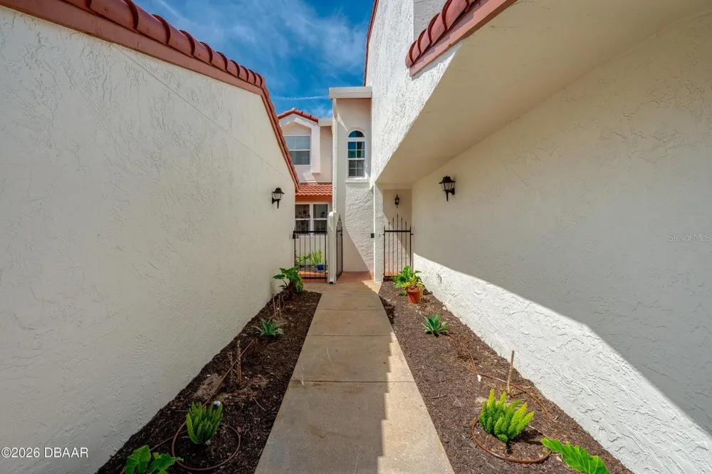 226 FLORIDA SHORES BOULEVARD Daytona Beach, FL 32118