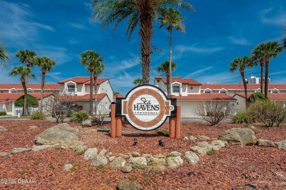 226 FLORIDA SHORES BOULEVARD Daytona Beach, FL 32118