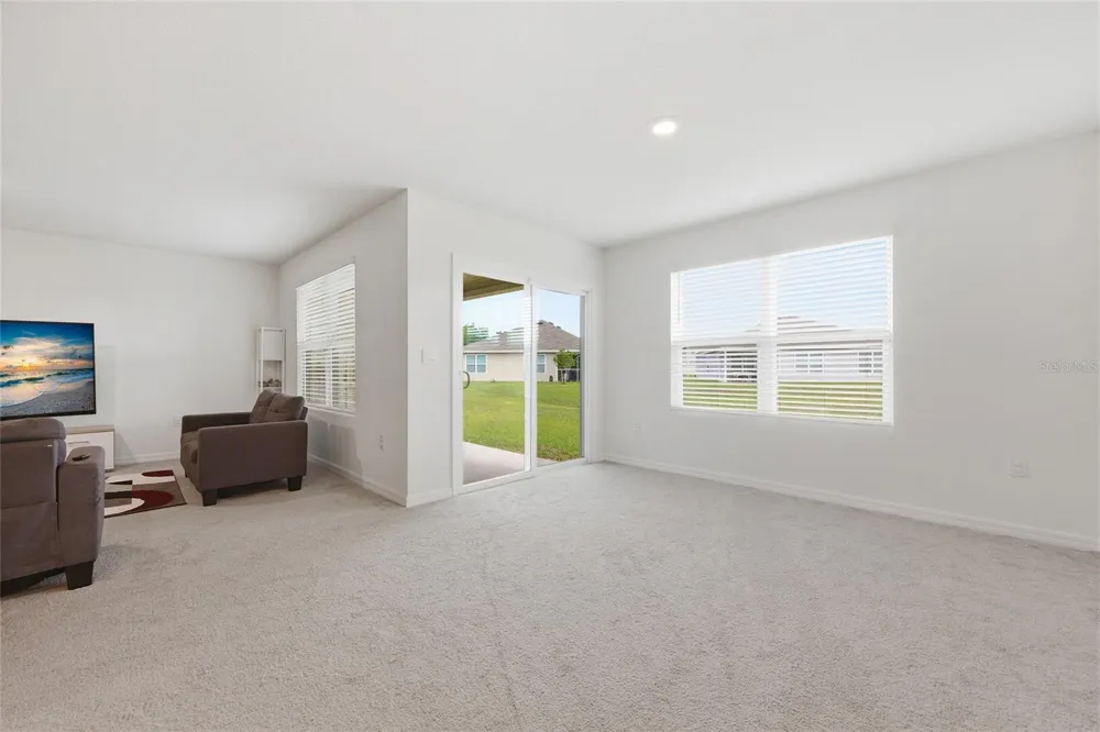 19142 NW 164TH ROAD High Springs, FL 32643