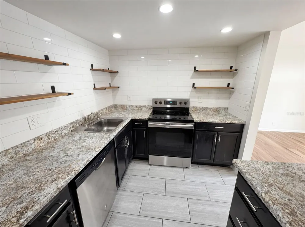 240 MOREE LOOP #3 Winter Springs, FL 32708
