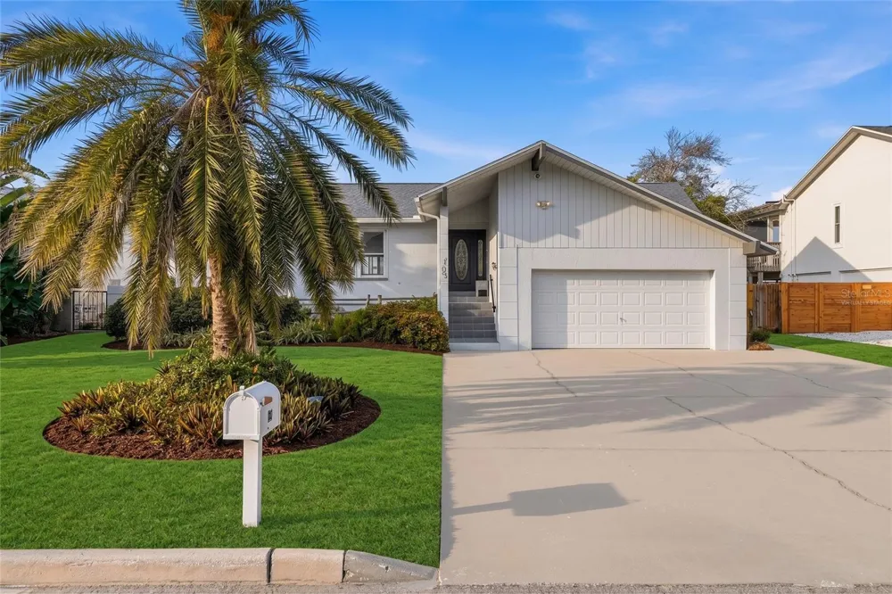 155 1ST STREET W Tierra Verde, FL 33715