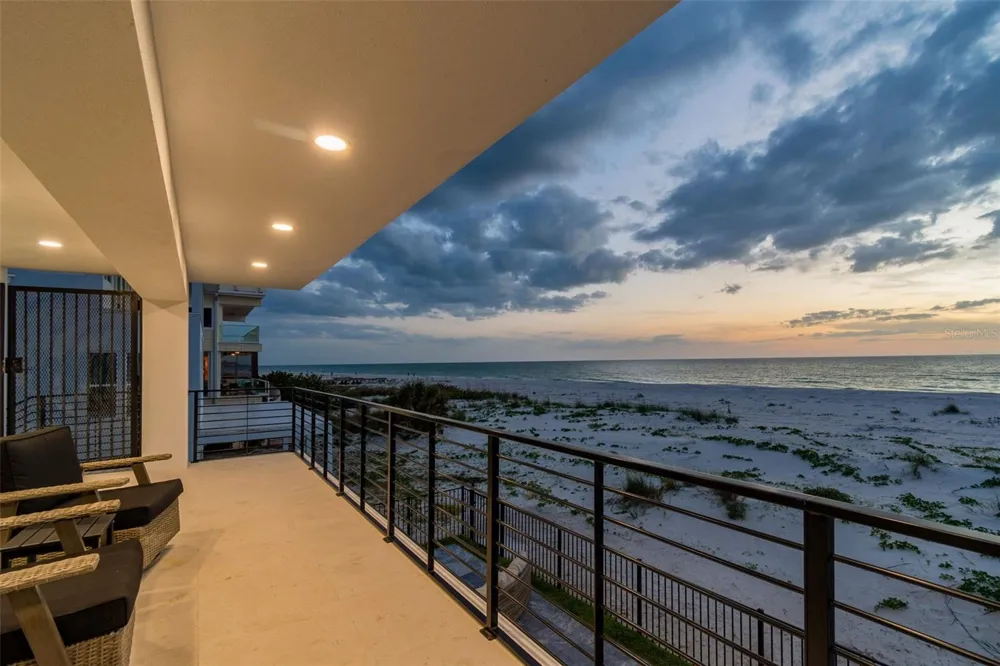 930 ELDORADO AVENUE Clearwater Beach, FL 33767