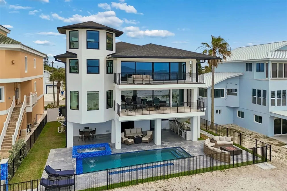 930 ELDORADO AVENUE Clearwater Beach, FL 33767