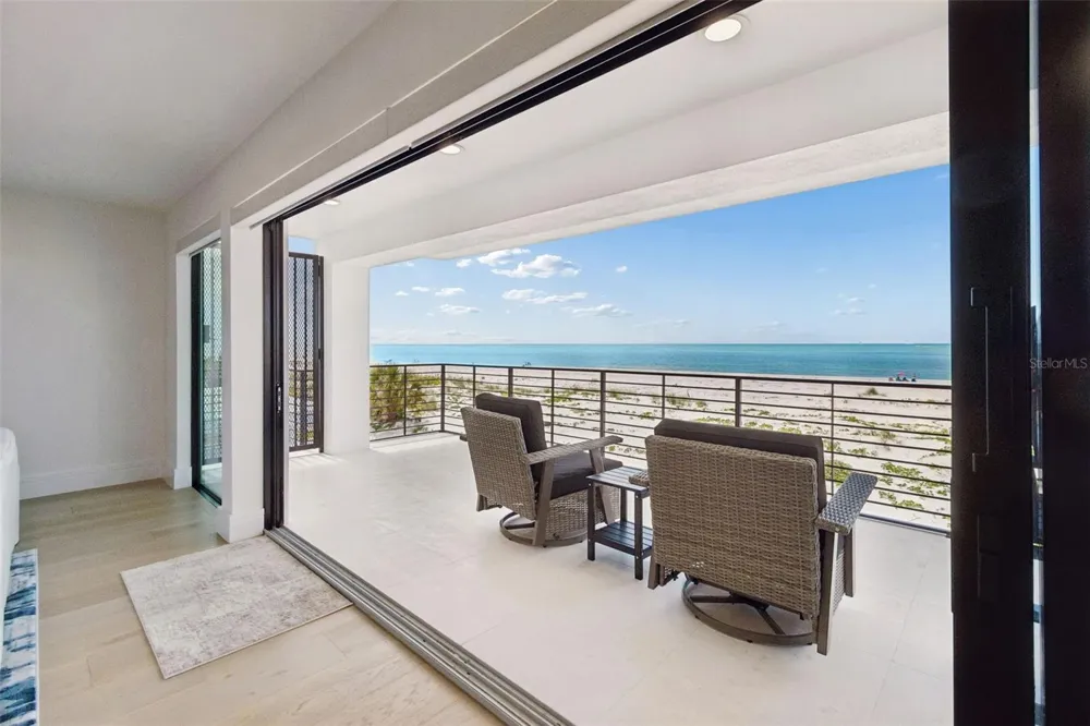 930 ELDORADO AVENUE Clearwater Beach, FL 33767