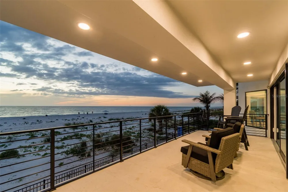 930 ELDORADO AVENUE Clearwater Beach, FL 33767