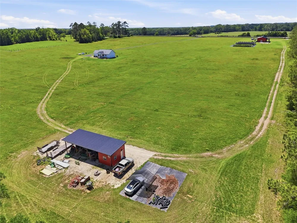 18605 NW COUNTY ROAD 235A Alachua, FL 32615