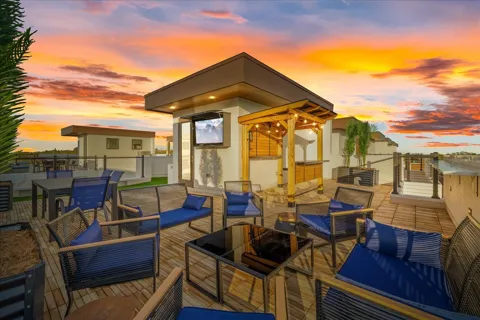 623 PETIT WAY