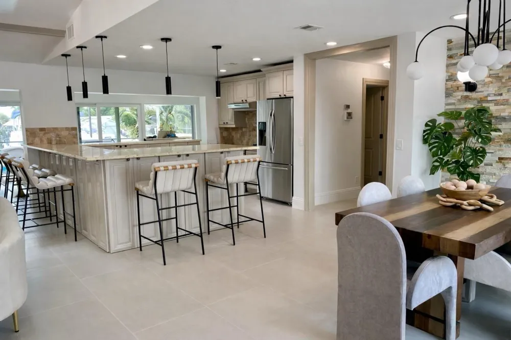 808 SW 52ND STREET Cape Coral, FL 33914