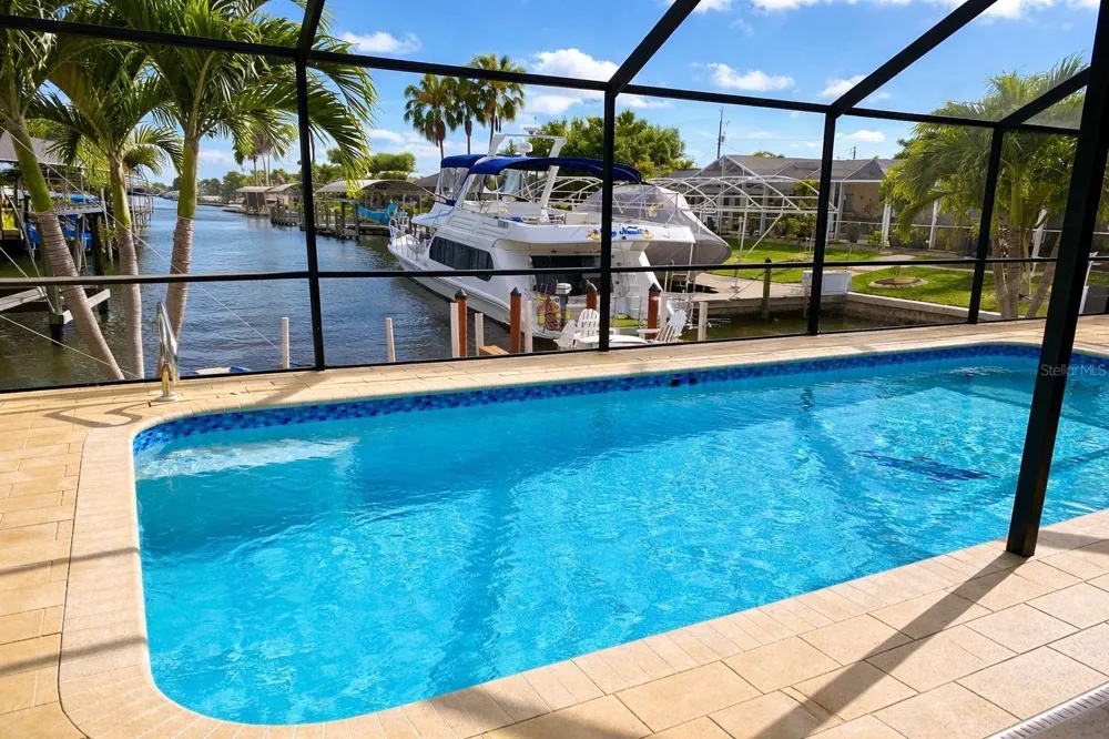 808 SW 52ND STREET Cape Coral, FL 33914
