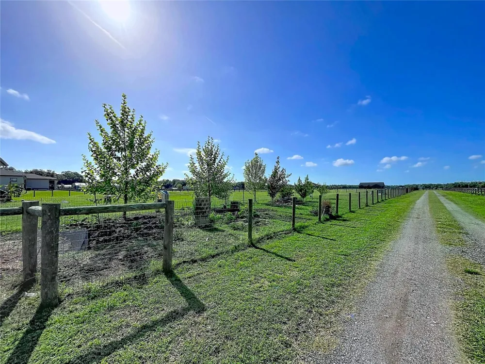 3063 ENGLISH ROAD Plant City, FL 33567