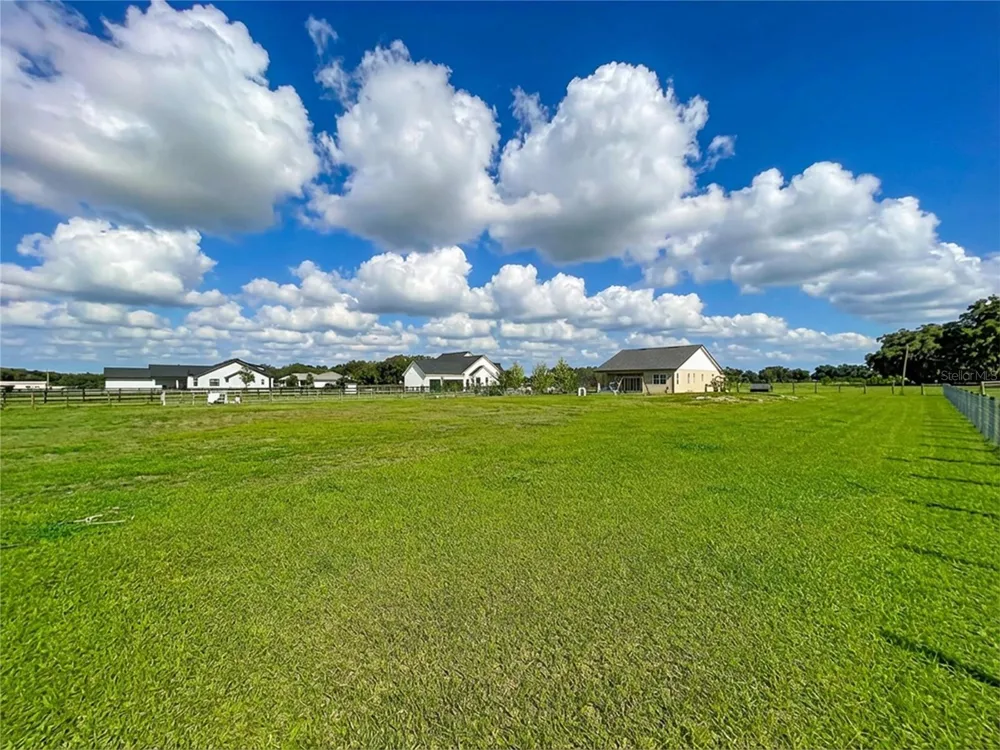 3063 ENGLISH ROAD Plant City, FL 33567