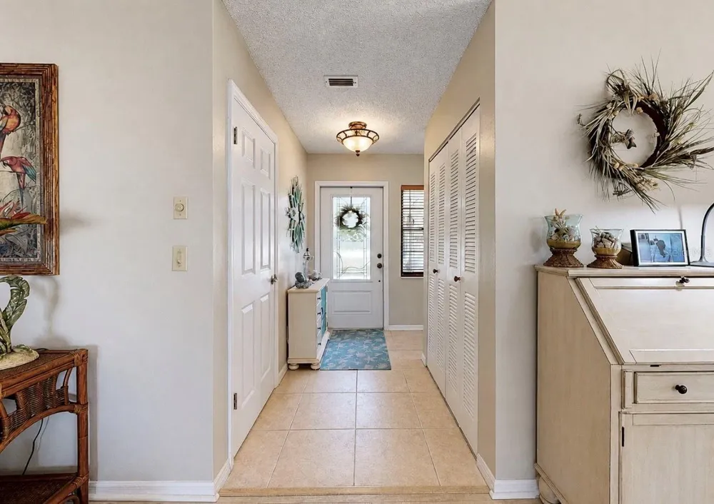 319 LINGER LANE Sun City Center, FL 33573