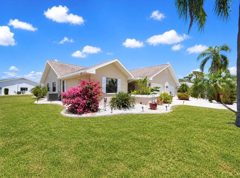 319 LINGER LANE Sun City Center, FL 33573