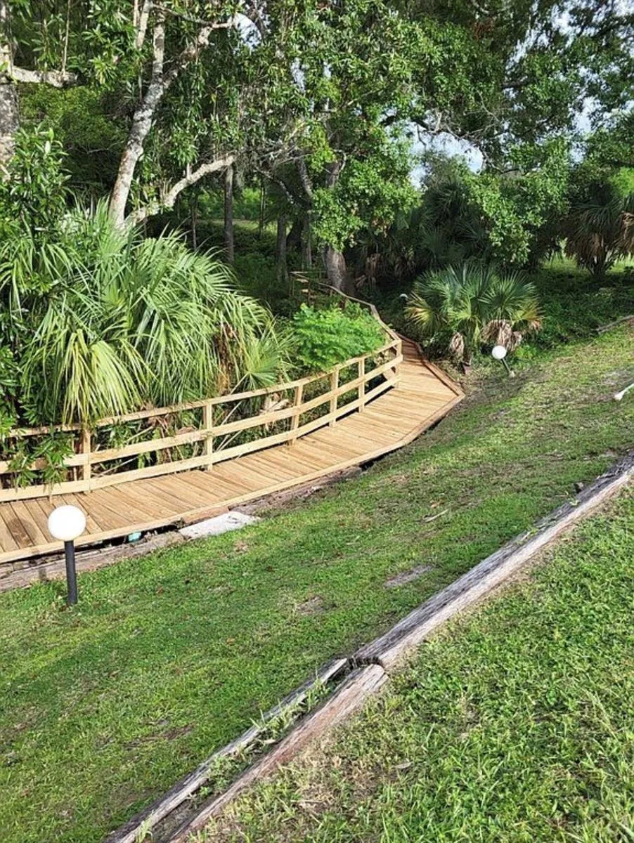 7032 RIVER RUN BOULEVARD Weeki Wachee, FL 34607