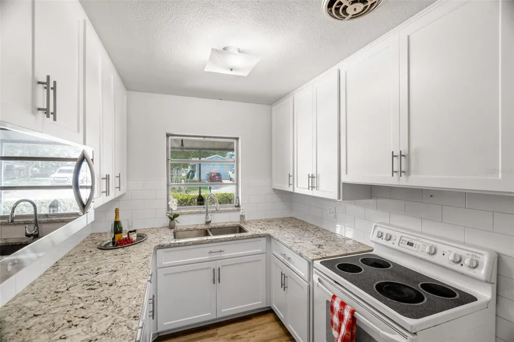2027 E VALENCIA WAY E Clearwater, FL 33764