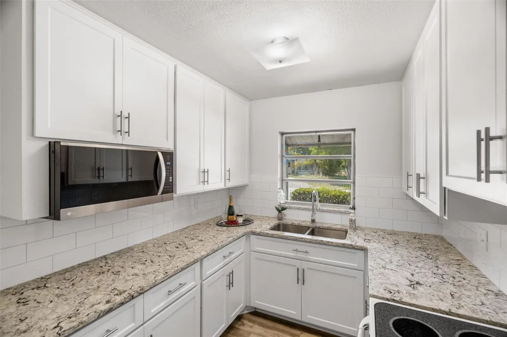 2027 E VALENCIA WAY E Clearwater, FL 33764
