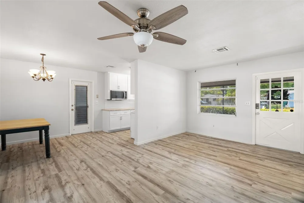 2027 E VALENCIA WAY E Clearwater, FL 33764