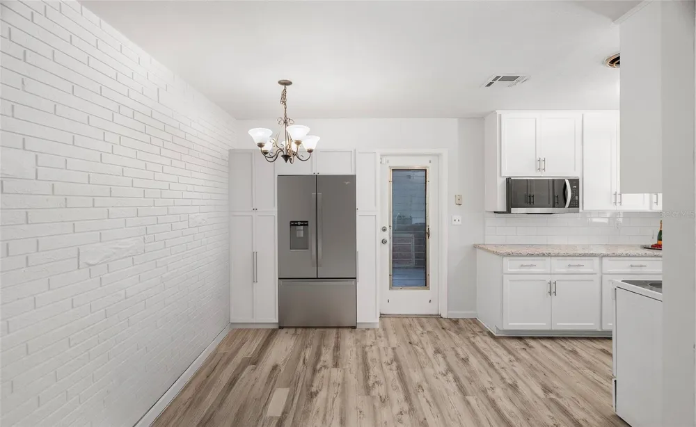2027 E VALENCIA WAY E Clearwater, FL 33764