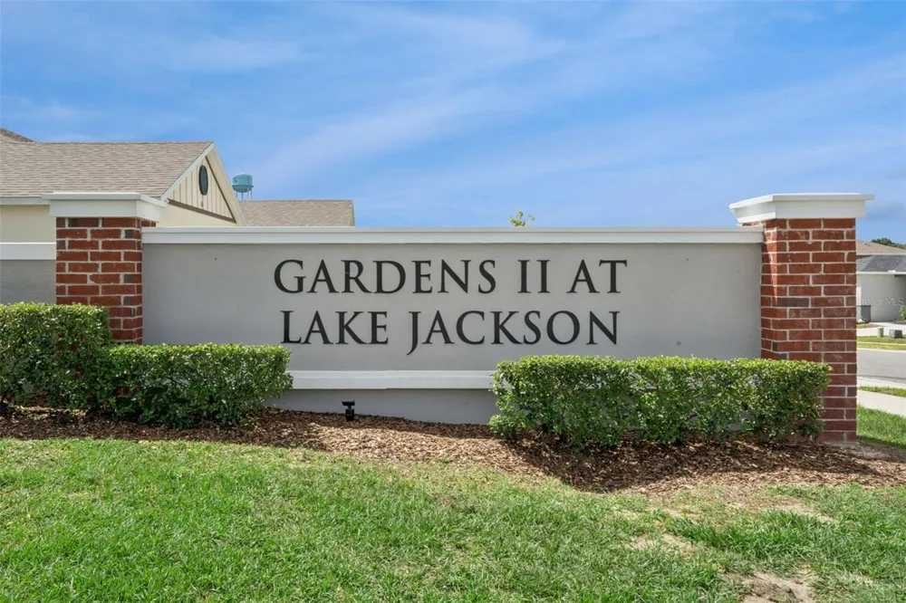 1682 LITTLELEAF BOXWOOD LOOP Mascotte, FL 34753