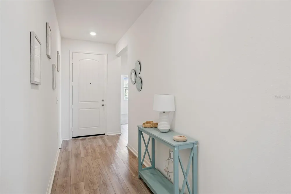 1682 LITTLELEAF BOXWOOD LOOP Mascotte, FL 34753