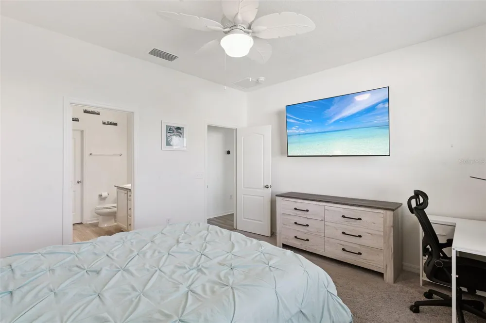 1682 LITTLELEAF BOXWOOD LOOP Mascotte, FL 34753