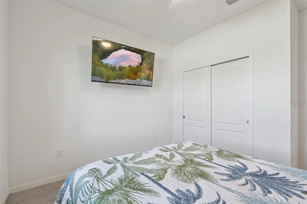 1682 LITTLELEAF BOXWOOD LOOP Mascotte, FL 34753