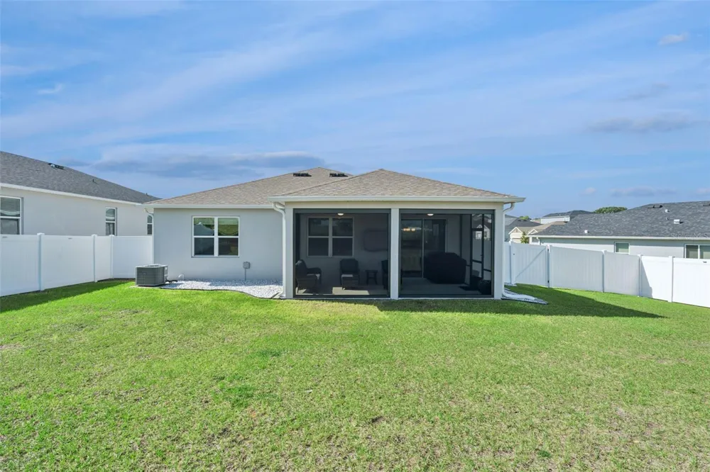 1682 LITTLELEAF BOXWOOD LOOP Mascotte, FL 34753