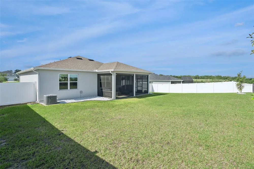 1682 LITTLELEAF BOXWOOD LOOP Mascotte, FL 34753