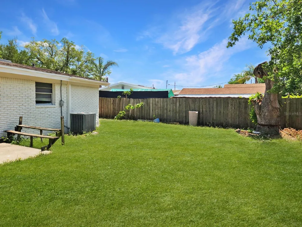 430 SANTIAGO AVENUE Orlando, FL 32807