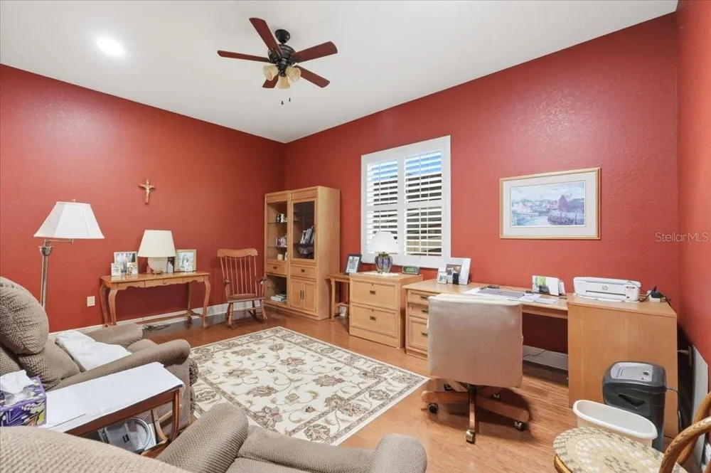 572 MEANDERING WAY Polk City, FL 33868