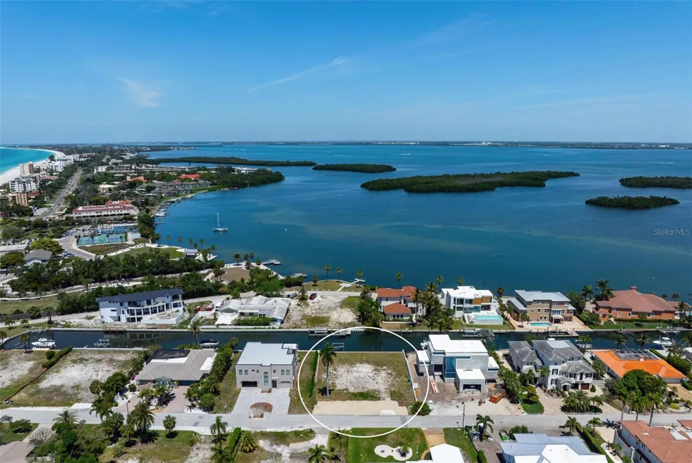 581 ROUNTREE DRIVE Longboat Key, FL 34228