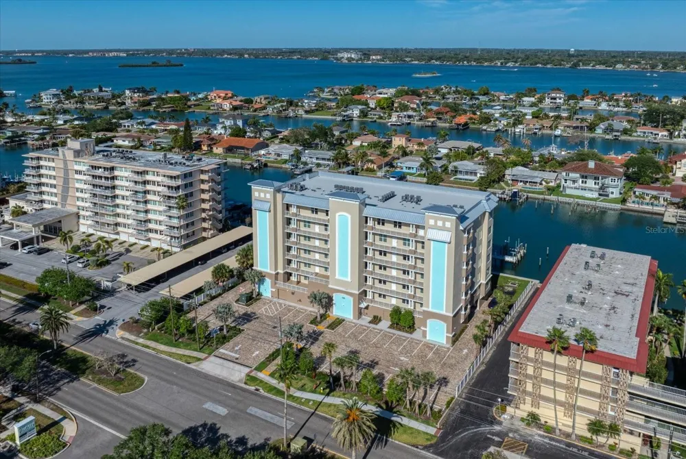 125 ISLAND WAY #402 Clearwater Beach, FL 33767
