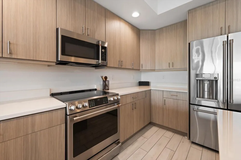 125 ISLAND WAY #402 Clearwater Beach, FL 33767