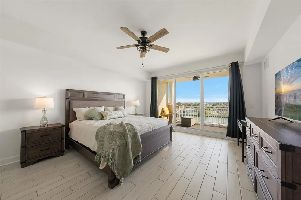 125 ISLAND WAY #402 Clearwater Beach, FL 33767