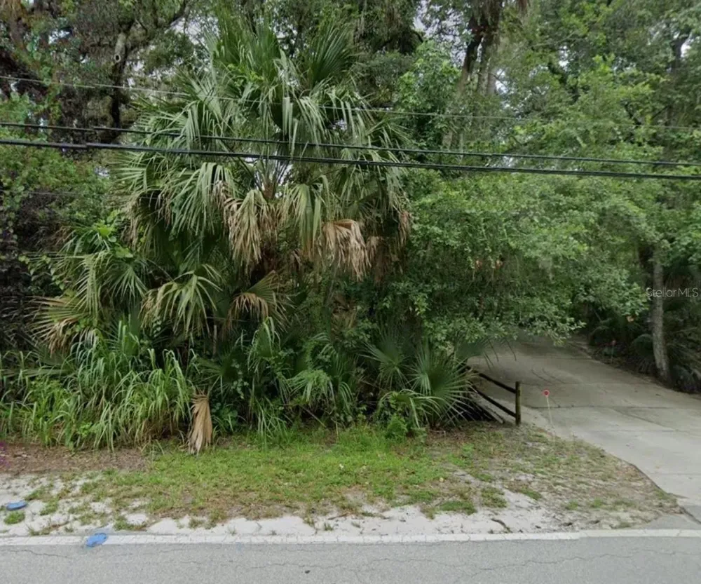 1877 TURTLE HILL ROAD Deltona, FL 32725