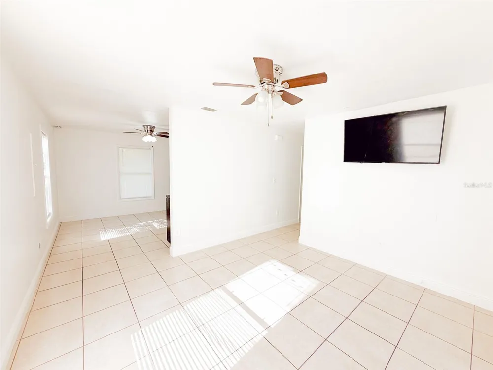 407 W BELLA VISTA STREET Lakeland, FL 33805