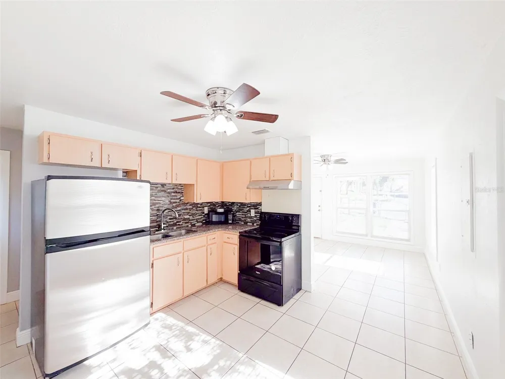 407 W BELLA VISTA STREET Lakeland, FL 33805