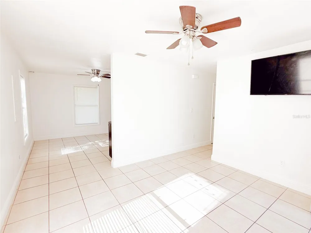 407 W BELLA VISTA STREET Lakeland, FL 33805