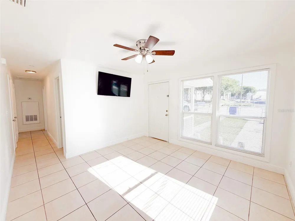 407 W BELLA VISTA STREET Lakeland, FL 33805