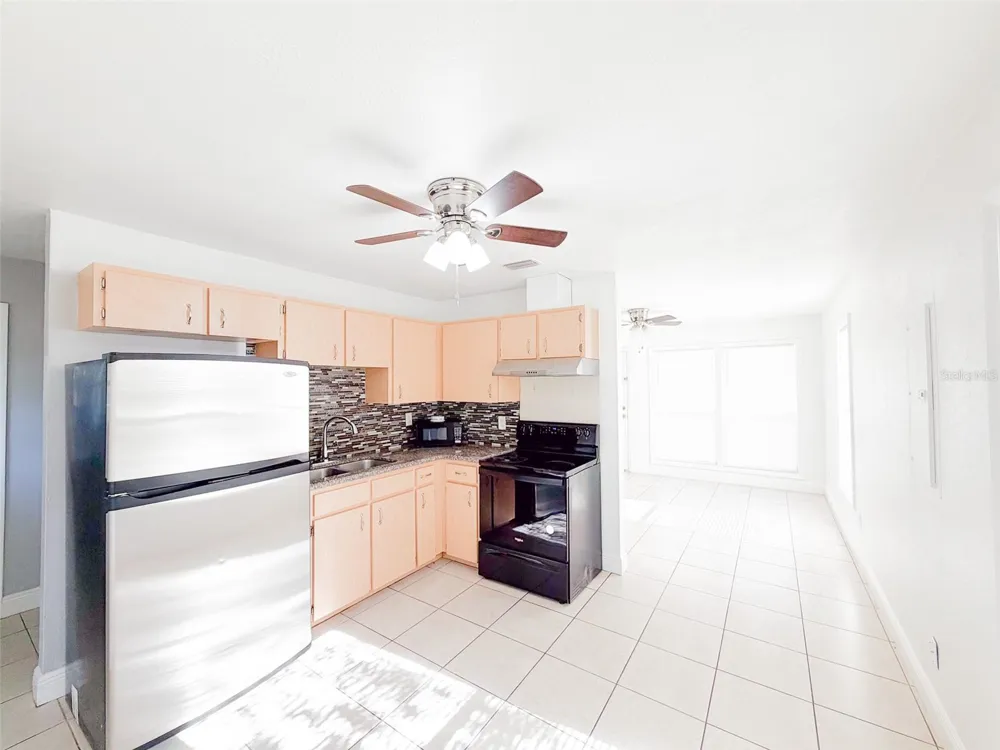 407 W BELLA VISTA STREET Lakeland, FL 33805