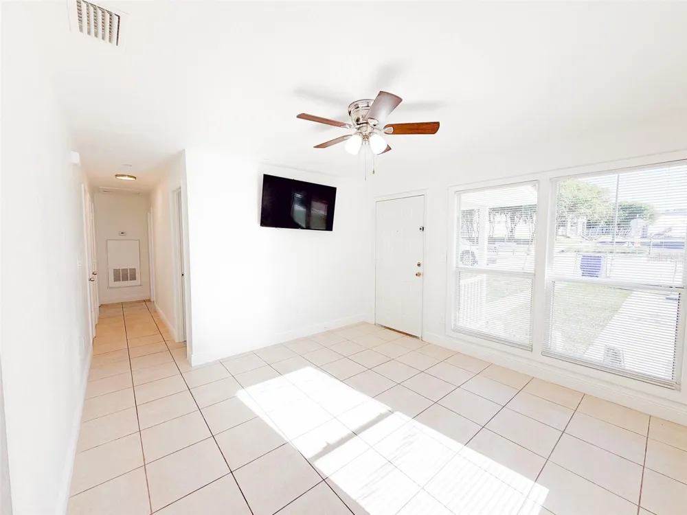 407 W BELLA VISTA STREET Lakeland, FL 33805