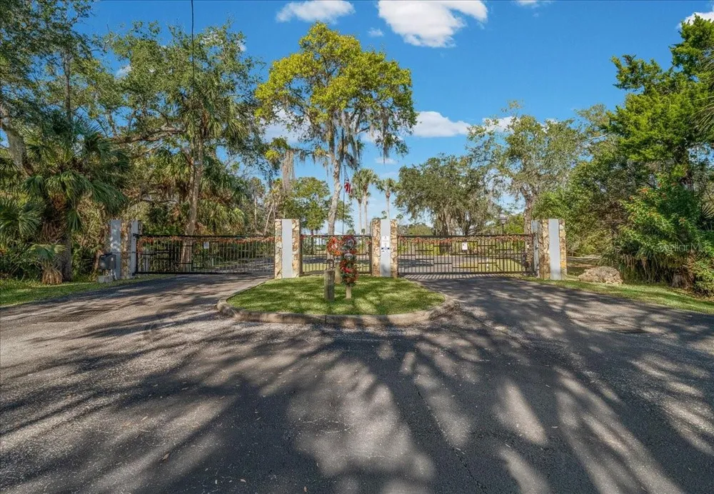 2925 RIVERS EDGE BOULEVARD #2925 Crystal River, FL 34429
