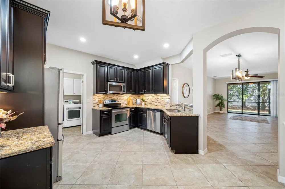 2527 SILVERBACK COURT Palm Harbor, FL 34684