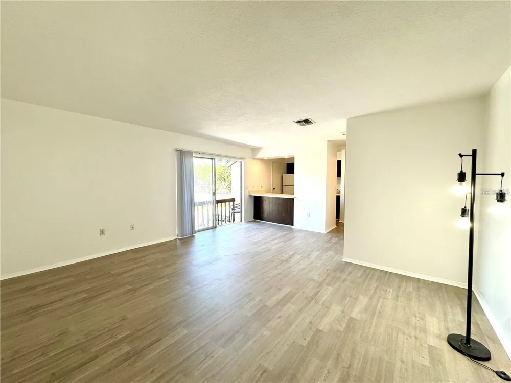 2632 HIDDEN LAKE DRIVE #E Sarasota, FL 34237