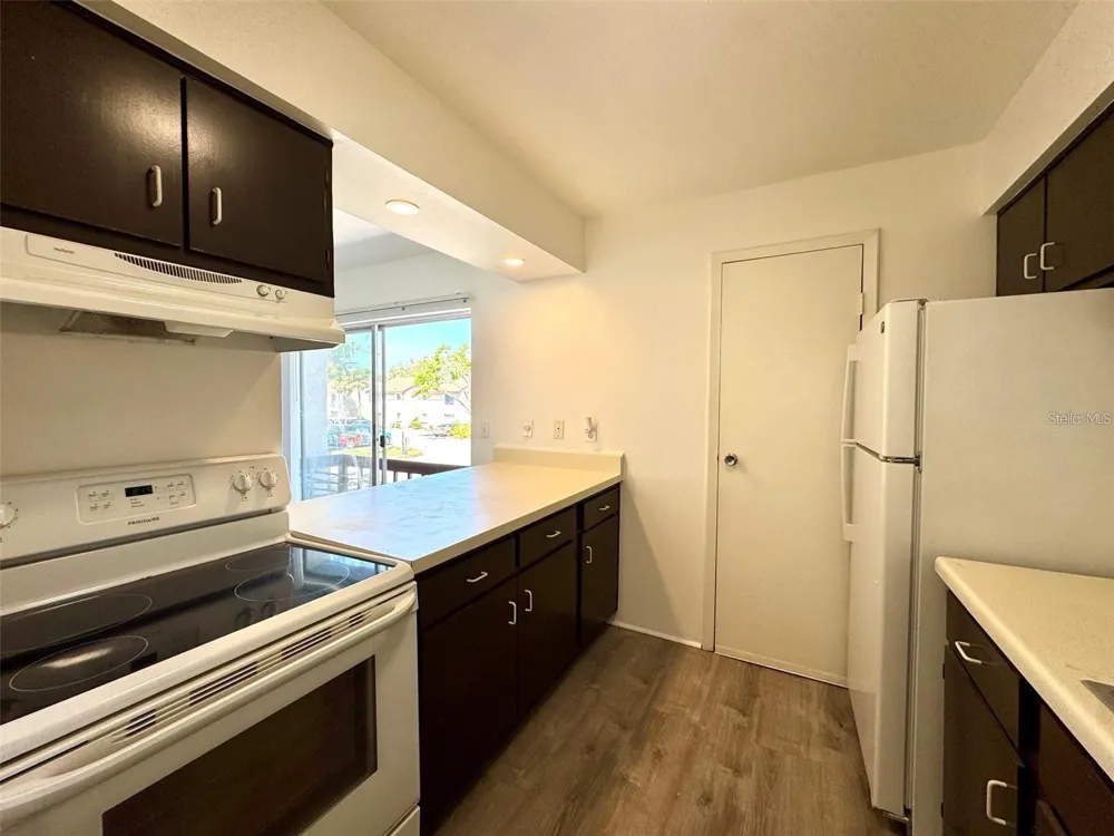 2632 HIDDEN LAKE DRIVE #E Sarasota, FL 34237